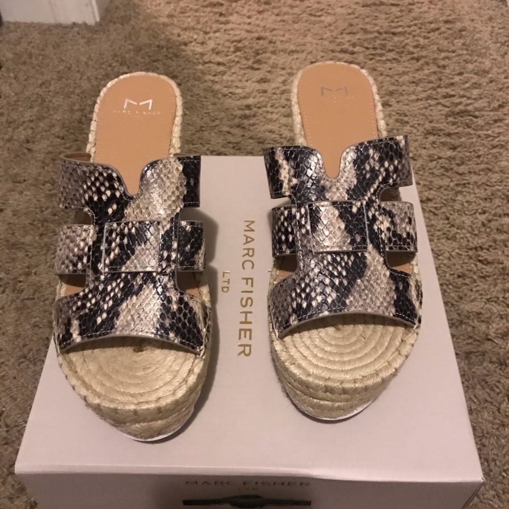Marc Fisher Sandals